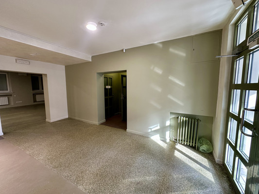 Продам торговое помещение 141 м2, Байкальская ул, 202/9, Иркутск г