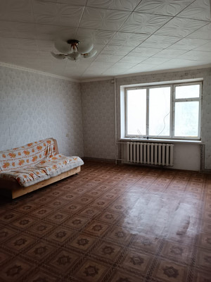 Продам трехкомнатную (3-комн.) квартиру, Фрунзе ул, 24, Красногвардейское пгт