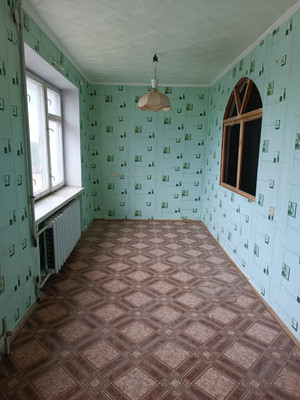 Продам трехкомнатную (3-комн.) квартиру, Фрунзе ул, 24, Красногвардейское пгт