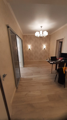 Продам трехкомнатную (3-комн.) квартиру, Балаклавская ул, 133, Симферополь г
