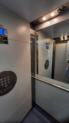 Продам трехкомнатную (3-комн.) квартиру, Балаклавская ул, 133, Симферополь г