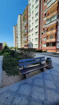 Продам трехкомнатную (3-комн.) квартиру, Балаклавская ул, 133, Симферополь г
