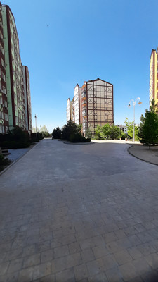 Продам трехкомнатную (3-комн.) квартиру, Балаклавская ул, 133, Симферополь г
