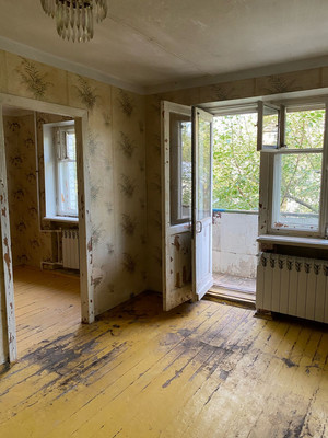 Продам трехкомнатную (3-комн.) квартиру, Коммунистический пр-кт, 2/2, Ростов-на-Дону г