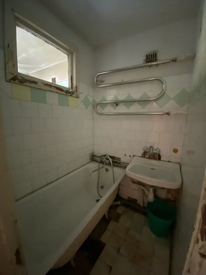 Продам трехкомнатную (3-комн.) квартиру, Коммунистический пр-кт, 2/2, Ростов-на-Дону г