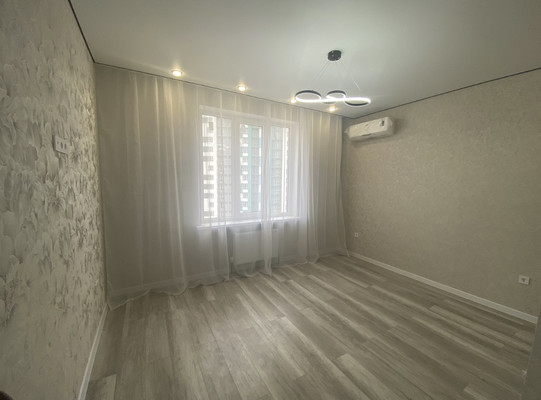 Продам однокомнатную (1-комн.) квартиру, Еременко ул, 112/1, Ростов-на-Дону г