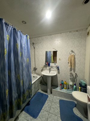Продам трехкомнатную (3-комн.) квартиру, Диановых ул, 4, Иваново г