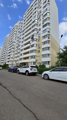 Продам однокомнатную (1-комн.) квартиру, им. Артюшкова В.Д. ул, 11, Краснодар г