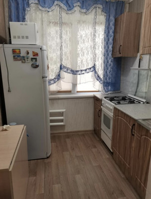 Продам однокомнатную (1-комн.) квартиру, Батуринская ул, 1к2, Ростов-на-Дону г