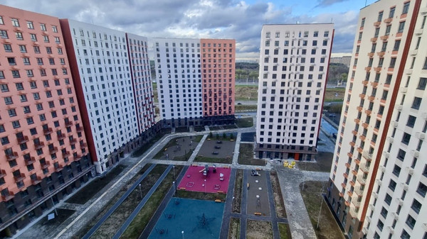 Продам трехкомнатную (3-комн.) квартиру, Некрасовский (Зенино ЖК Самолёт мкр.) проезд, 13, Люберцы г