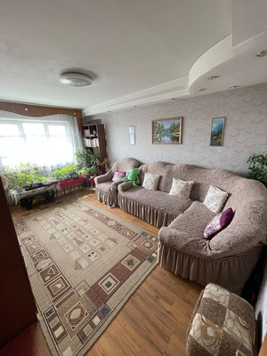 Продам трехкомнатную (3-комн.) квартиру, 18 мкр, 4, Ангарск г