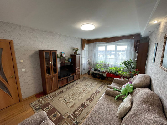 Продам трехкомнатную (3-комн.) квартиру, 18 мкр, 4, Ангарск г