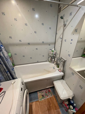 Продам трехкомнатную (3-комн.) квартиру, 18 мкр, 4, Ангарск г