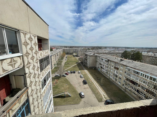 Продам трехкомнатную (3-комн.) квартиру, 18 мкр, 4, Ангарск г