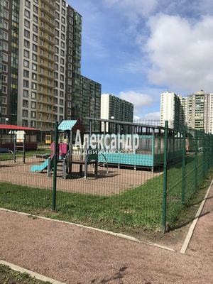 Продам однокомнатную (1-комн.) квартиру, Шувалова ул, 27/7, Мурино п