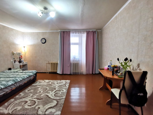 Продам трехкомнатную (3-комн.) квартиру, Ручейная ул, 39/1, Сыктывкар г