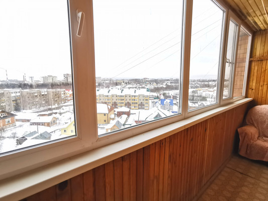 Продам трехкомнатную (3-комн.) квартиру, Ручейная ул, 39/1, Сыктывкар г