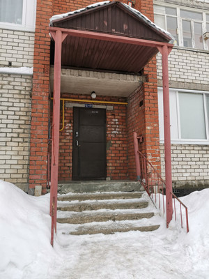 Продам трехкомнатную (3-комн.) квартиру, Ручейная ул, 39/1, Сыктывкар г