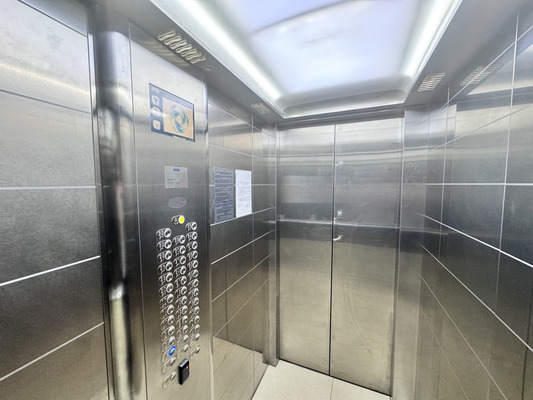 Продам двухкомнатную (2-комн.) квартиру, Альберта Камалеева пр-кт, 1, Казань г