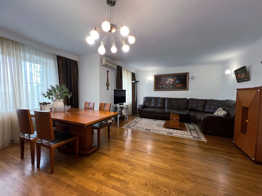 Продам многокомнатную квартиру, Тельмана ул, 9/22, Ростов-на-Дону г