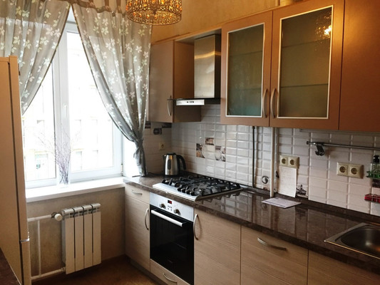 Продам двухкомнатную (2-комн.) квартиру, Усиевича ул, 13, Москва г