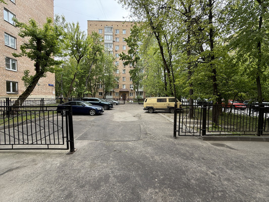 Продам двухкомнатную (2-комн.) квартиру, Усиевича ул, 13, Москва г