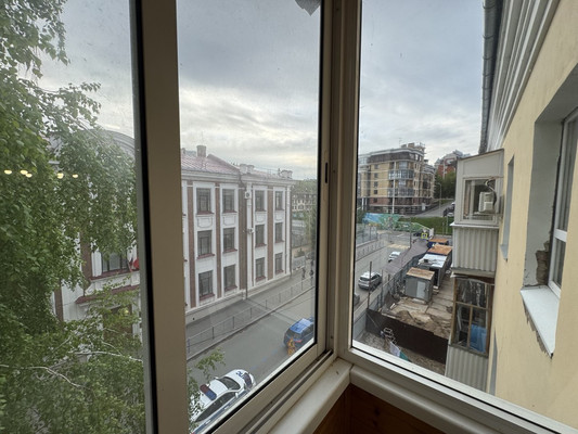 Продам двухкомнатную (2-комн.) квартиру, Волкова ул, 2, Казань г
