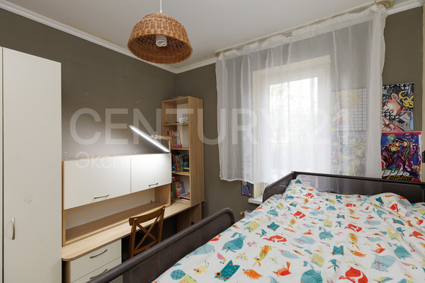Продам трехкомнатную (3-комн.) квартиру, Харьковская ул, 65-69 , Калининград г