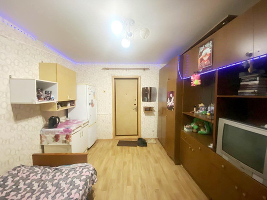 Продам комнату в 4-комн. квартире, Строителей пр-кт, 22, Пенза г