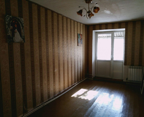 Продам трехкомнатную (3-комн.) квартиру, Московская ул, 122, Джанкой г
