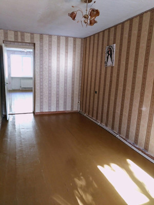 Продам трехкомнатную (3-комн.) квартиру, Московская ул, 122, Джанкой г