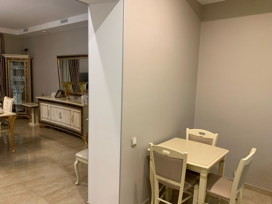 Продам трехкомнатную (3-комн.) квартиру, Профсоюзная ул, 24к1, Москва г