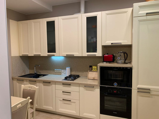 Продам трехкомнатную (3-комн.) квартиру, Профсоюзная ул, 24к1, Москва г