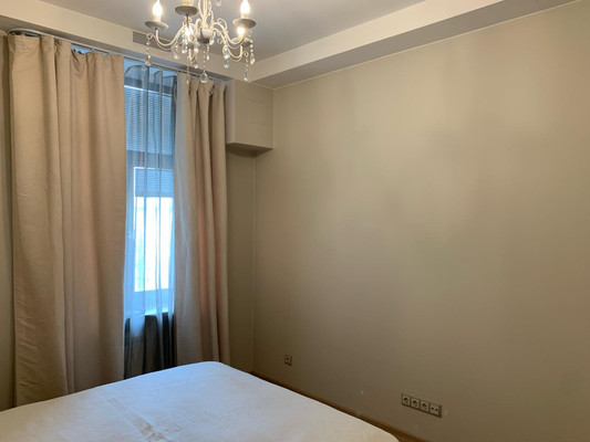 Продам трехкомнатную (3-комн.) квартиру, Профсоюзная ул, 24к1, Москва г