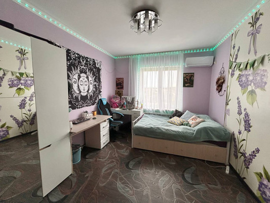 Продам многокомнатную квартиру, Бела Куна ул, 21, Симферополь г