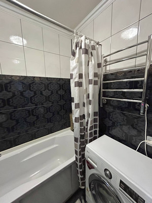 Продам многокомнатную квартиру, Бела Куна ул, 21, Симферополь г