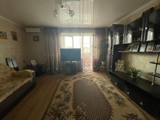 Продам трехкомнатную (3-комн.) квартиру, Серова ул, 474, Ставрополь г