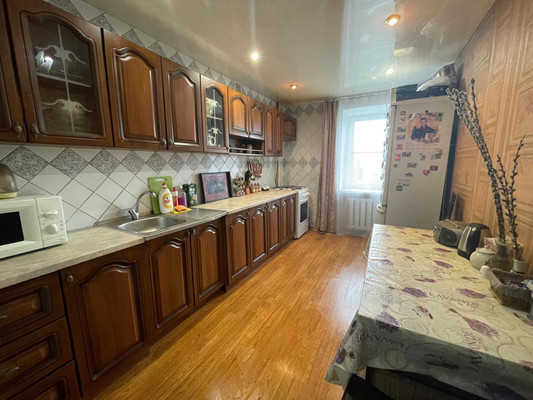 Продам трехкомнатную (3-комн.) квартиру, Серова ул, 474, Ставрополь г