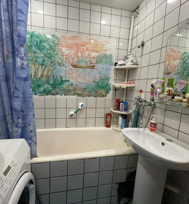 Продам трехкомнатную (3-комн.) квартиру, Серова ул, 474, Ставрополь г