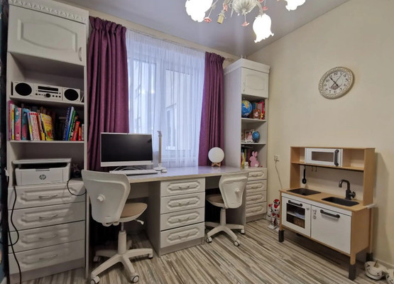 Продам трехкомнатную (3-комн.) квартиру, Шагольская квартал 1 ул, 3, Челябинск г