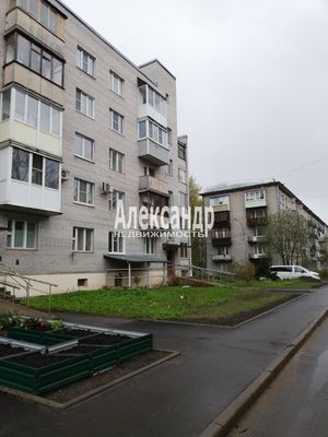 Продам двухкомнатную (2-комн.) квартиру, Варвары Петровой ул, 6, Понтонный п