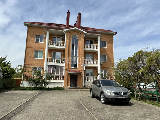 Продам трехкомнатную (3-комн.) квартиру, 50 лет Октября ул, 37, Северская ст-ца