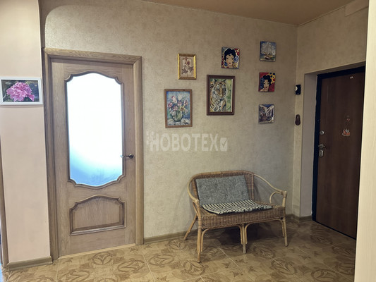 Продам трехкомнатную (3-комн.) квартиру, 50 лет Октября ул, 37, Северская ст-ца