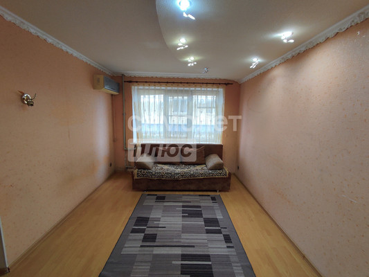 Продам двухкомнатную (2-комн.) квартиру, Ленина ул, 114А, Славянск-на-Кубани г