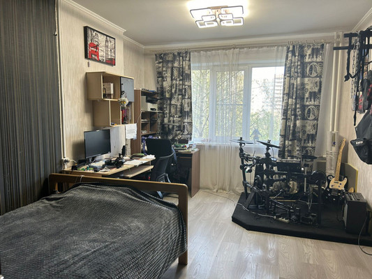 Продам двухкомнатную (2-комн.) квартиру, Моравский пер, 7к1, Санкт-Петербург г