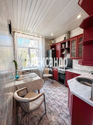 Продам двухкомнатную (2-комн.) квартиру, Республиканская ул, 18к2, Санкт-Петербург г