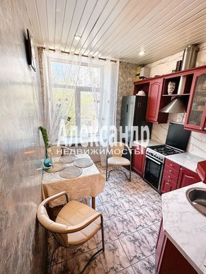 Продам двухкомнатную (2-комн.) квартиру, Республиканская ул, 18к2, Санкт-Петербург г