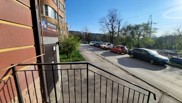 Продам двухкомнатную (2-комн.) квартиру, Лелюшенко ул, 13, Ростов-на-Дону г