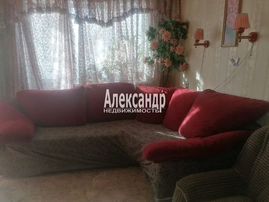Продам многокомнатную квартиру, Садовый пер, 4, Рощино гп