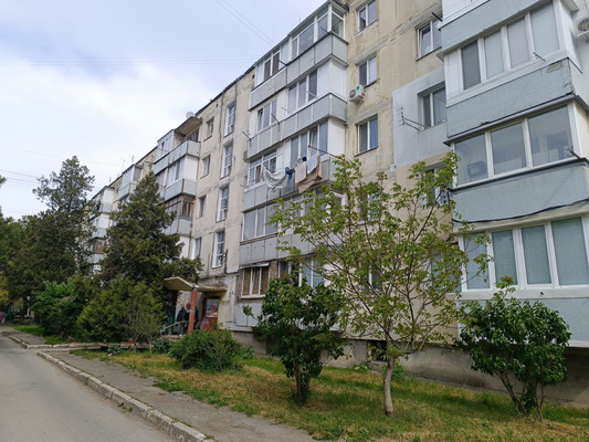 Продам однокомнатную (1-комн.) квартиру, Миллера Ж.А. ул, 56, Симферополь г
